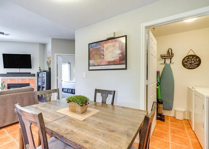 Poolside Retreat Near North Mountain! Phoenix